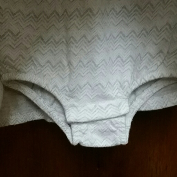 🦄Tahari Baby Chevron Dress🦄 - Picture 5 of 8